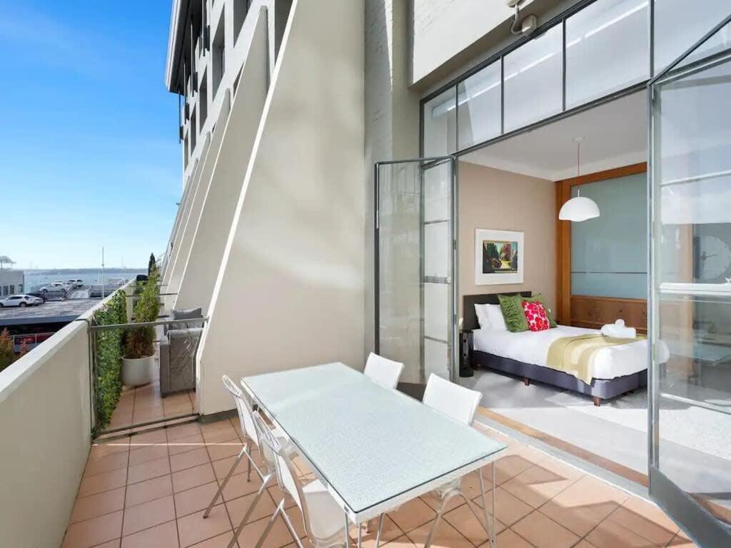 Lovely Bright Apartment With Balcony Pool And Gym Auckland Exterior photo